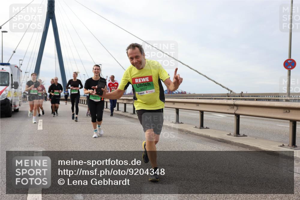 03.10.2025 - Köhlbrandbrückenlauf Lena Gebhardt http://msf.ph/oto/9204348 03.10.2025 15:56:20 Position 2 8507 meine-sportfotos.de