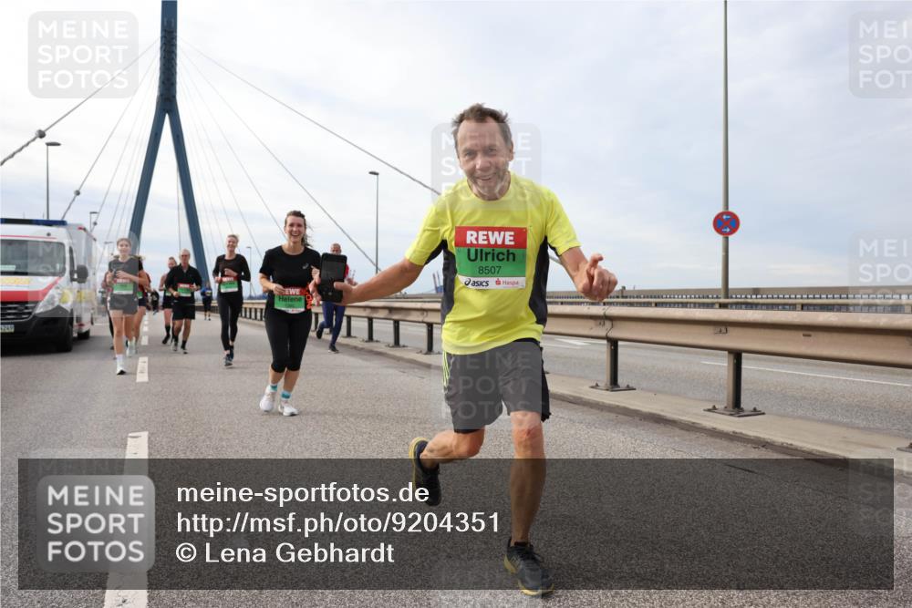 03.10.2025 - Köhlbrandbrückenlauf Lena Gebhardt http://msf.ph/oto/9204351 03.10.2025 15:56:20 Position 2 249, 8507 meine-sportfotos.de
