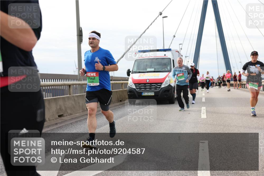03.10.2025 - Köhlbrandbrückenlauf Lena Gebhardt http://msf.ph/oto/9204587 03.10.2025 15:57:32 Position 2 9326, 4249 meine-sportfotos.de
