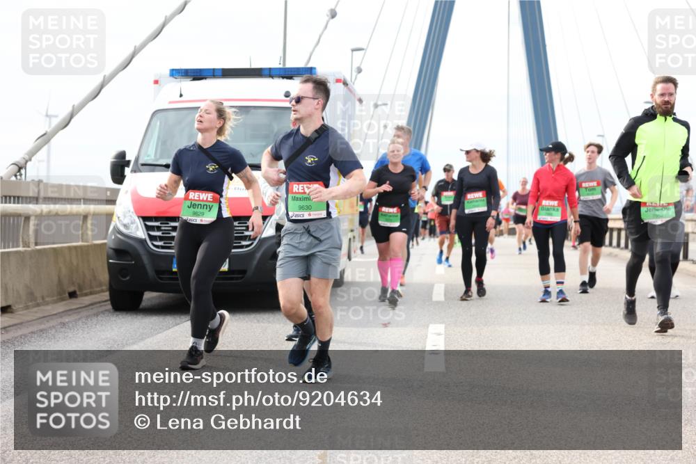 03.10.2025 - Köhlbrandbrückenlauf Lena Gebhardt http://msf.ph/oto/9204634 03.10.2025 15:57:51 Position 2 9629, 9630, 7952 meine-sportfotos.de
