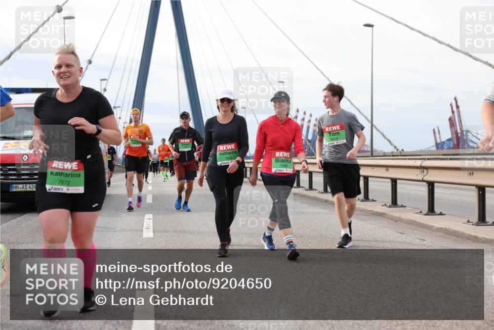 03.10.2025 - Köhlbrandbrückenlauf Lena Gebhardt http://msf.ph/oto/9204650 03.10.2025 15:57:55 Position 2 42, 8, 424, 7672, 7842, 7665, 9519 meine-sportfotos.de