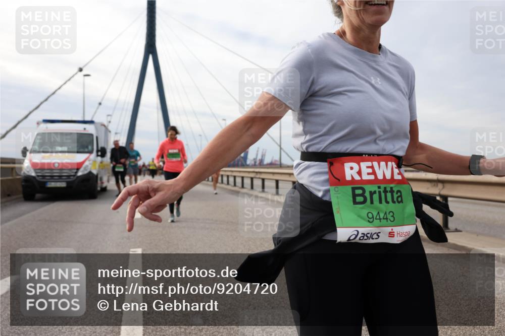 03.10.2025 - Köhlbrandbrückenlauf Lena Gebhardt http://msf.ph/oto/9204720 03.10.2025 15:58:10 Position 2 9443 meine-sportfotos.de