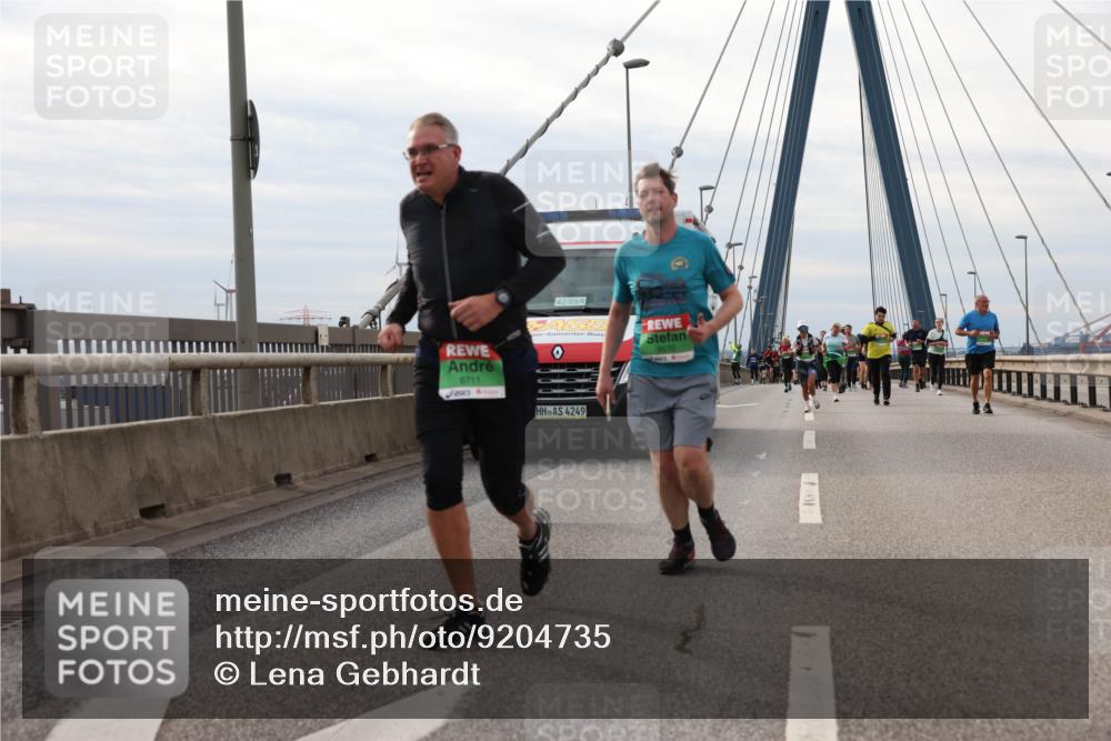 03.10.2025 - Köhlbrandbrückenlauf Lena Gebhardt http://msf.ph/oto/9204735 03.10.2025 15:58:14 Position 2 8711, 42, 85, 4, 4249, 8570 meine-sportfotos.de