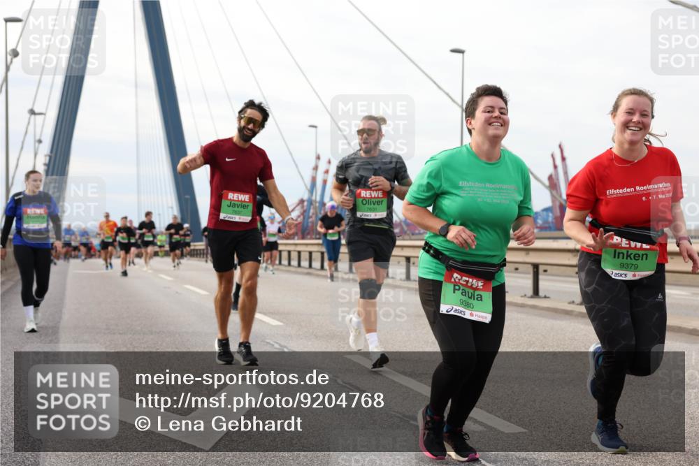 03.10.2025 - Köhlbrandbrückenlauf Lena Gebhardt http://msf.ph/oto/9204768 03.10.2025 15:58:34 Position 2 7637, 7631, 30, 31, 2025, 6, 7, 201, 9380, 9379 meine-sportfotos.de
