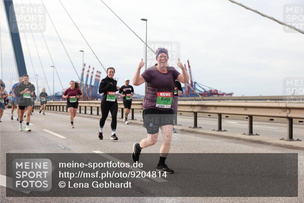 03.10.2025 - Köhlbrandbrückenlauf Lena Gebhardt http://msf.ph/oto/9204814 03.10.2025 15:58:46 Position 2 8821, 7723 meine-sportfotos.de