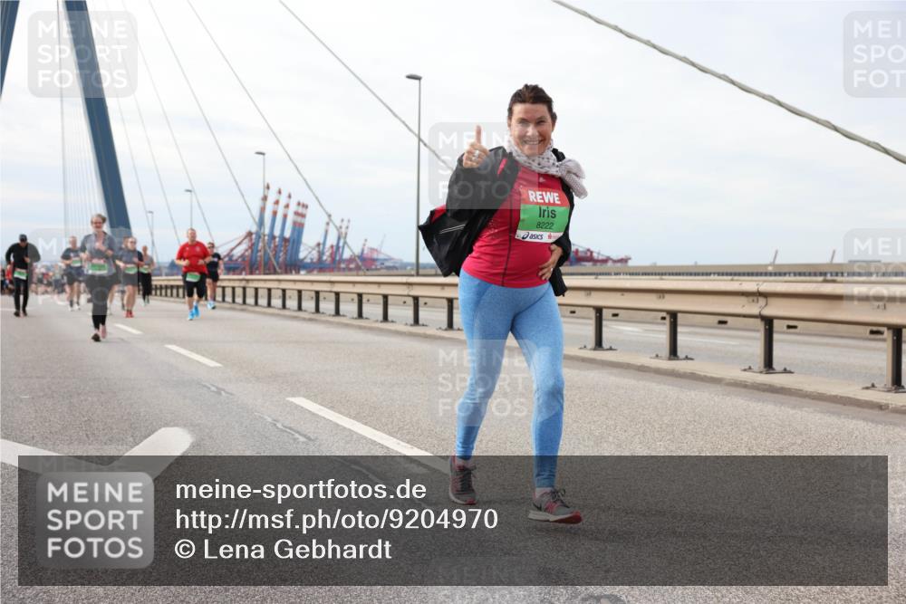 03.10.2025 - Köhlbrandbrückenlauf Lena Gebhardt http://msf.ph/oto/9204970 03.10.2025 15:59:18 Position 2 8222 meine-sportfotos.de