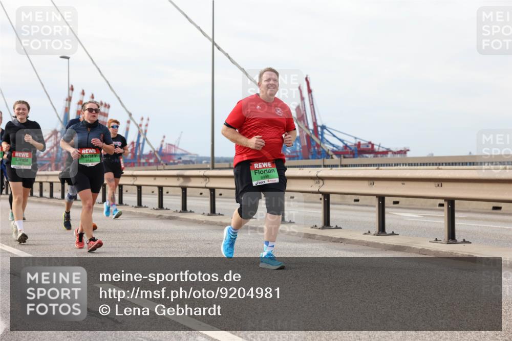 03.10.2025 - Köhlbrandbrückenlauf Lena Gebhardt http://msf.ph/oto/9204981 03.10.2025 15:59:24 Position 2 9147, 8999 meine-sportfotos.de