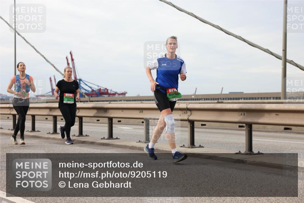 03.10.2025 - Köhlbrandbrückenlauf Lena Gebhardt http://msf.ph/oto/9205119 03.10.2025 15:59:58 Position 2 9287 meine-sportfotos.de