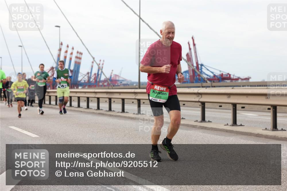 03.10.2025 - Köhlbrandbrückenlauf Lena Gebhardt http://msf.ph/oto/9205512 03.10.2025 16:01:25 Position 2 8368 meine-sportfotos.de