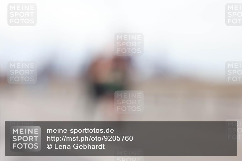 03.10.2025 - Köhlbrandbrückenlauf Lena Gebhardt http://msf.ph/oto/9205760 03.10.2025 16:02:30 Position 2  meine-sportfotos.de