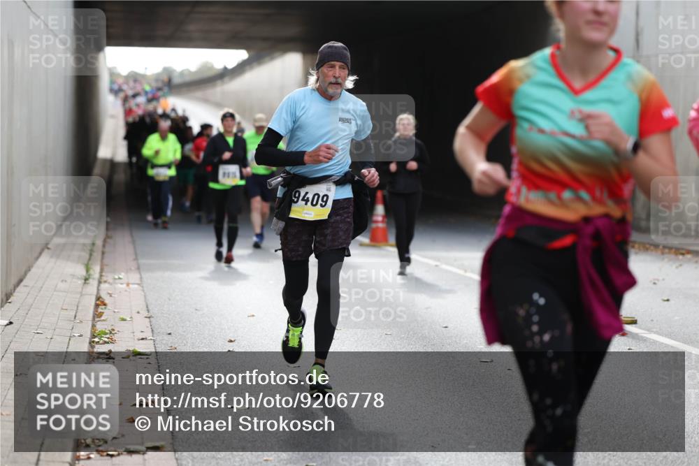 05.10.2025 - 20. swb-Marathon Bremen Michael Strokosch http://msf.ph/oto/9206778 05.10.2025 10:58:13 Laufen 9409, 420 meine-sportfotos.de