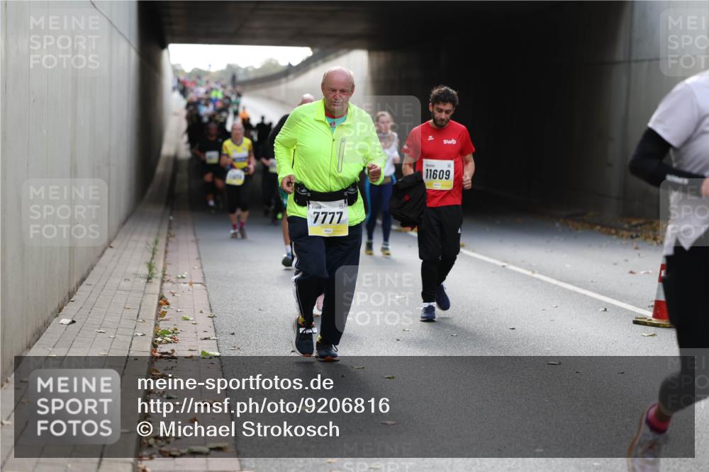 05.10.2025 - 20. swb-Marathon Bremen Michael Strokosch http://msf.ph/oto/9206816 05.10.2025 10:58:21 Laufen 7777, 11609 meine-sportfotos.de
