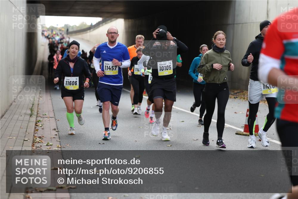 05.10.2025 - 20. swb-Marathon Bremen Michael Strokosch http://msf.ph/oto/9206855 05.10.2025 10:51:51 Laufen 11606, 11457, 116, 10105, 17566 meine-sportfotos.de