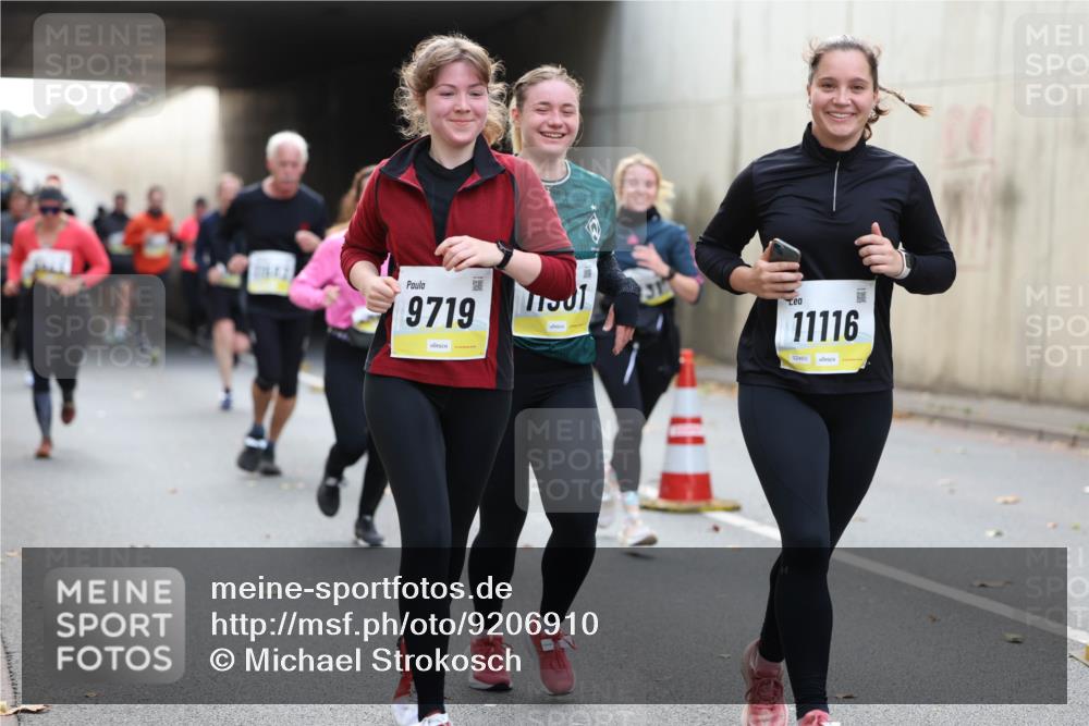 05.10.2025 - 20. swb-Marathon Bremen Michael Strokosch http://msf.ph/oto/9206910 05.10.2025 10:52:07 Laufen 9719, 1501, 11116, 02460 meine-sportfotos.de