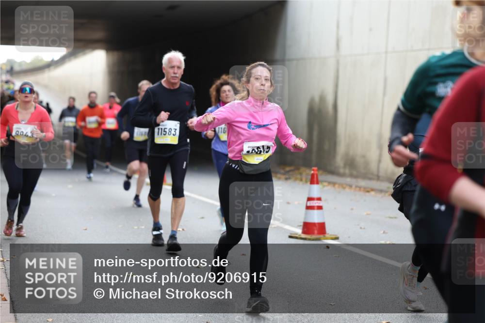 05.10.2025 - 20. swb-Marathon Bremen Michael Strokosch http://msf.ph/oto/9206915 05.10.2025 10:52:08 Laufen 11583, 700 meine-sportfotos.de