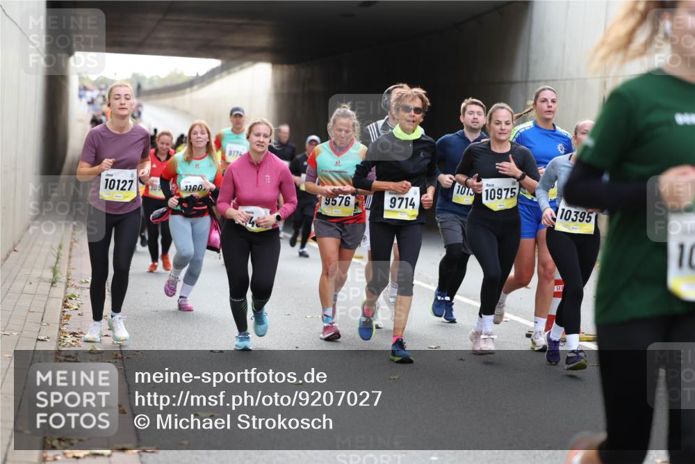 05.10.2025 - 20. swb-Marathon Bremen Michael Strokosch http://msf.ph/oto/9207027 05.10.2025 10:52:34 Laufen 10127, 1160, 174, 1015, 10975, 9576, 9714, 10395, 10 meine-sportfotos.de