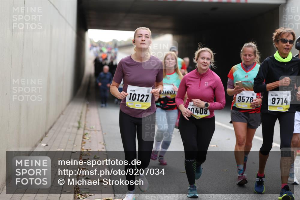 05.10.2025 - 20. swb-Marathon Bremen Michael Strokosch http://msf.ph/oto/9207034 05.10.2025 10:52:35 Laufen 10127, 01916, 11601, 0408, 9576, 90120, 9714 meine-sportfotos.de