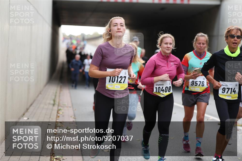 05.10.2025 - 20. swb-Marathon Bremen Michael Strokosch http://msf.ph/oto/9207037 05.10.2025 10:52:35 Laufen 10127, 10408, 9576, 50120, 9714, 935 meine-sportfotos.de