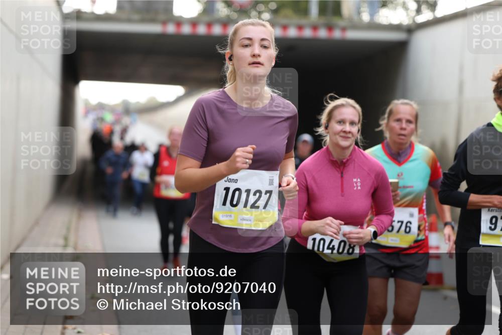 05.10.2025 - 20. swb-Marathon Bremen Michael Strokosch http://msf.ph/oto/9207040 05.10.2025 10:52:36 Laufen 10127, 01916, 10408, 576, 9 meine-sportfotos.de