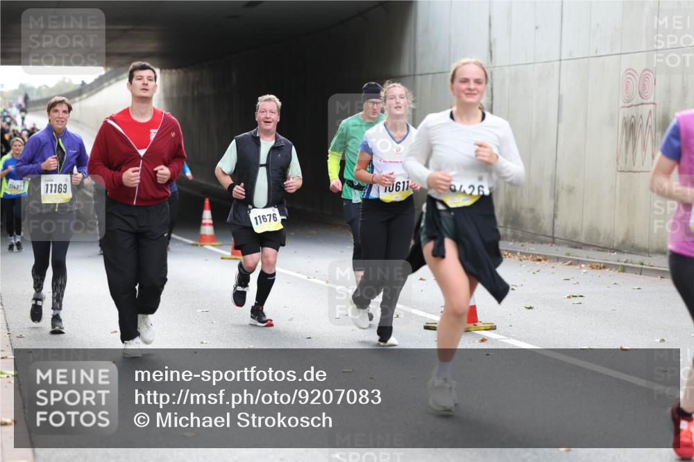 05.10.2025 - 20. swb-Marathon Bremen Michael Strokosch http://msf.ph/oto/9207083 05.10.2025 10:59:17 Laufen 11487, 11169, 11676, 611, 0426, 00 meine-sportfotos.de