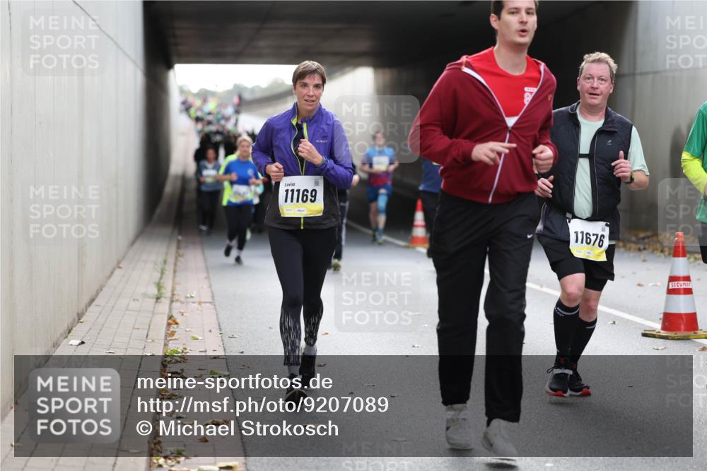 05.10.2025 - 20. swb-Marathon Bremen Michael Strokosch http://msf.ph/oto/9207089 05.10.2025 10:59:18 Laufen 11169, 11676 meine-sportfotos.de