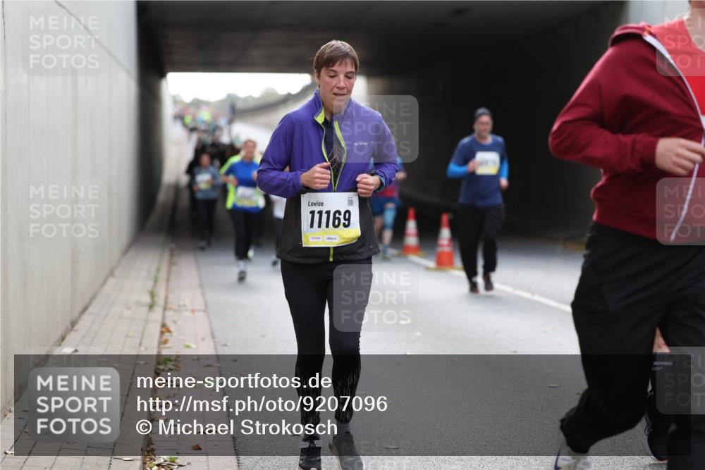 05.10.2025 - 20. swb-Marathon Bremen Michael Strokosch http://msf.ph/oto/9207096 05.10.2025 10:59:19 Laufen 11169, 02546 meine-sportfotos.de