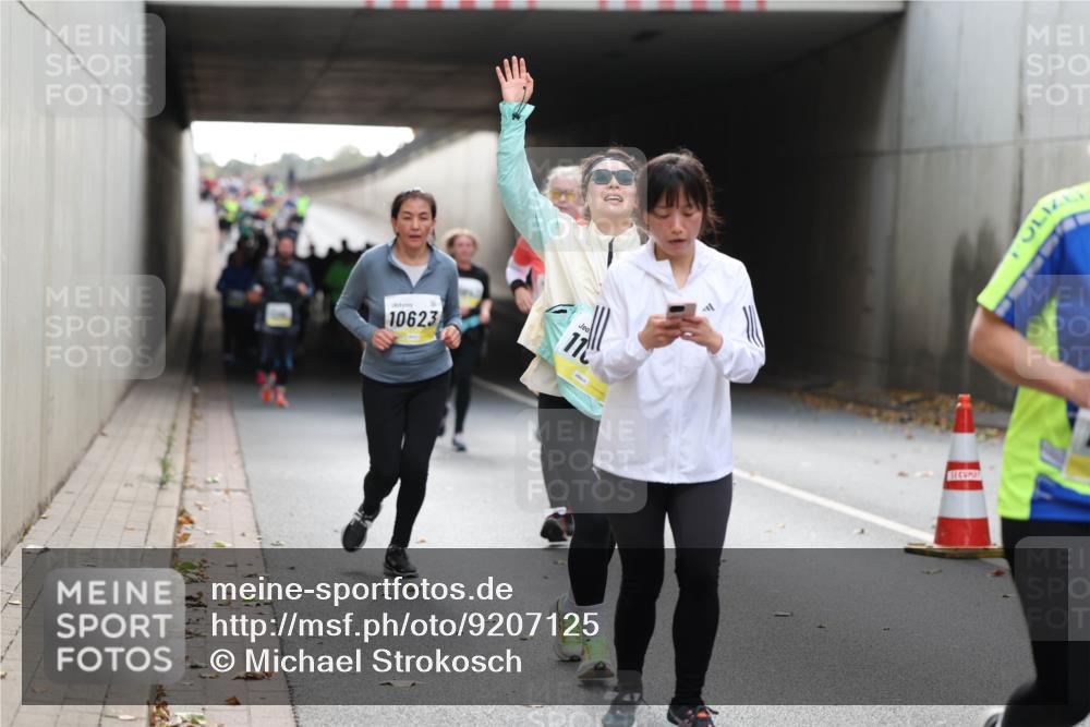 05.10.2025 - 20. swb-Marathon Bremen Michael Strokosch http://msf.ph/oto/9207125 05.10.2025 10:59:27 Laufen 10623, 110 meine-sportfotos.de