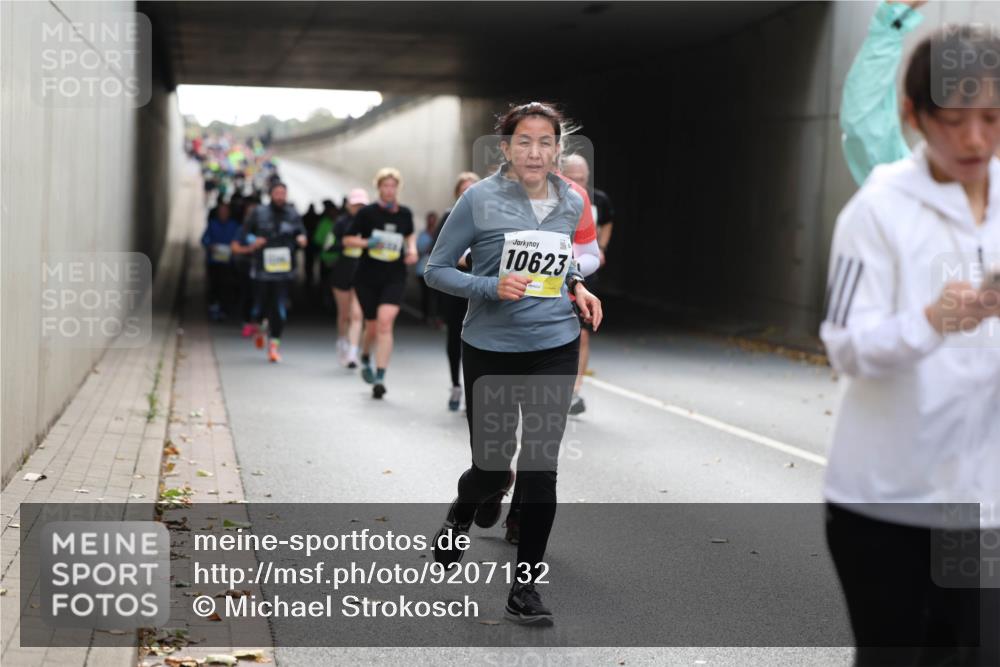 05.10.2025 - 20. swb-Marathon Bremen Michael Strokosch http://msf.ph/oto/9207132 05.10.2025 10:59:29 Laufen 10623 meine-sportfotos.de
