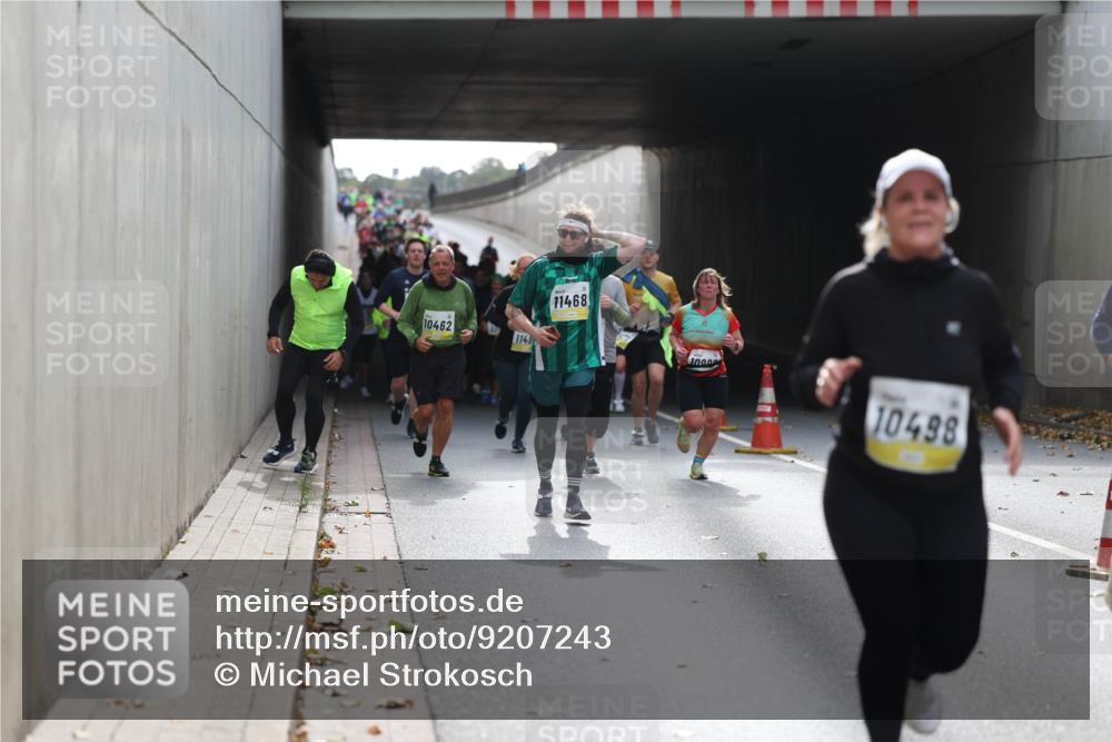 05.10.2025 - 20. swb-Marathon Bremen Michael Strokosch http://msf.ph/oto/9207243 05.10.2025 10:59:57 Laufen 10462, 1148, 11468, 10000, 10498 meine-sportfotos.de