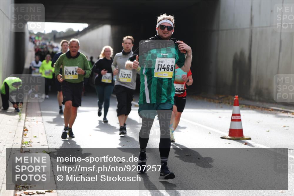 05.10.2025 - 20. swb-Marathon Bremen Michael Strokosch http://msf.ph/oto/9207257 05.10.2025 11:00:00 Laufen 10462, 11481, 11270, 11468, 01873, 900 meine-sportfotos.de