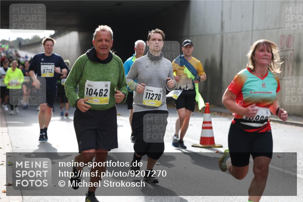 05.10.2025 - 20. swb-Marathon Bremen Michael Strokosch http://msf.ph/oto/9207270 05.10.2025 11:00:02 Laufen 1, 9712, 10462, 11270, 00, 90 meine-sportfotos.de