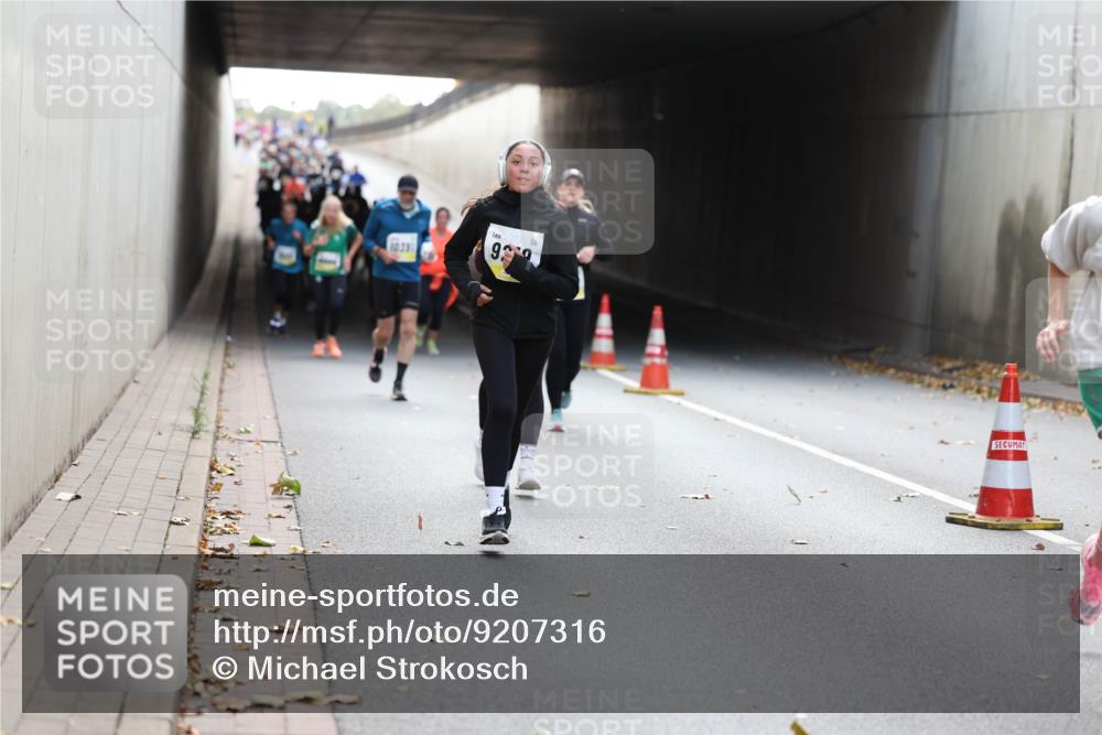 05.10.2025 - 20. swb-Marathon Bremen Michael Strokosch http://msf.ph/oto/9207316 05.10.2025 10:53:36 Laufen 10351, 99 meine-sportfotos.de