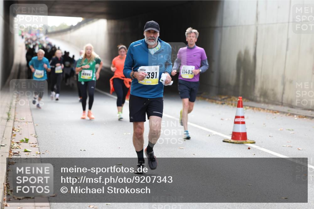 05.10.2025 - 20. swb-Marathon Bremen Michael Strokosch http://msf.ph/oto/9207343 05.10.2025 10:53:41 Laufen 7609, 391, 11483 meine-sportfotos.de