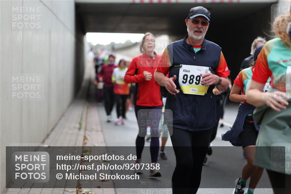 05.10.2025 - 20. swb-Marathon Bremen Michael Strokosch http://msf.ph/oto/9207358 05.10.2025 11:00:24 Laufen 02083, 989 meine-sportfotos.de