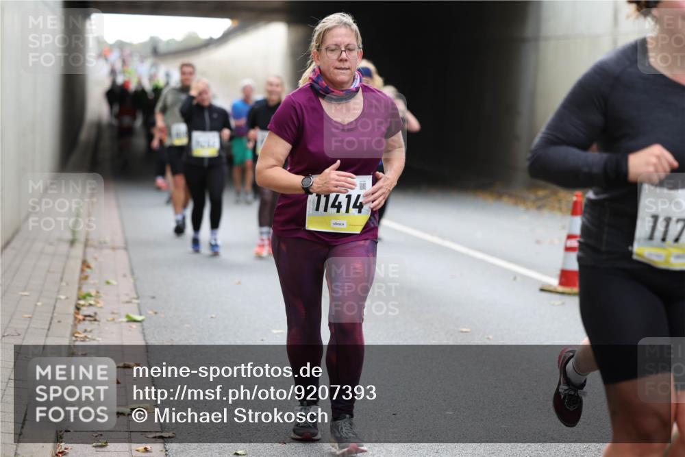 05.10.2025 - 20. swb-Marathon Bremen Michael Strokosch http://msf.ph/oto/9207393 05.10.2025 11:00:34 Laufen 11414, 117 meine-sportfotos.de