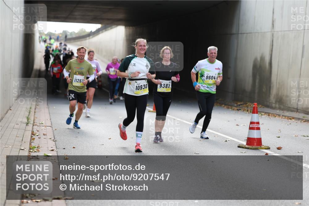 05.10.2025 - 20. swb-Marathon Bremen Michael Strokosch http://msf.ph/oto/9207547 05.10.2025 10:54:24 Laufen 11263, 10930, 9381, 9604 meine-sportfotos.de