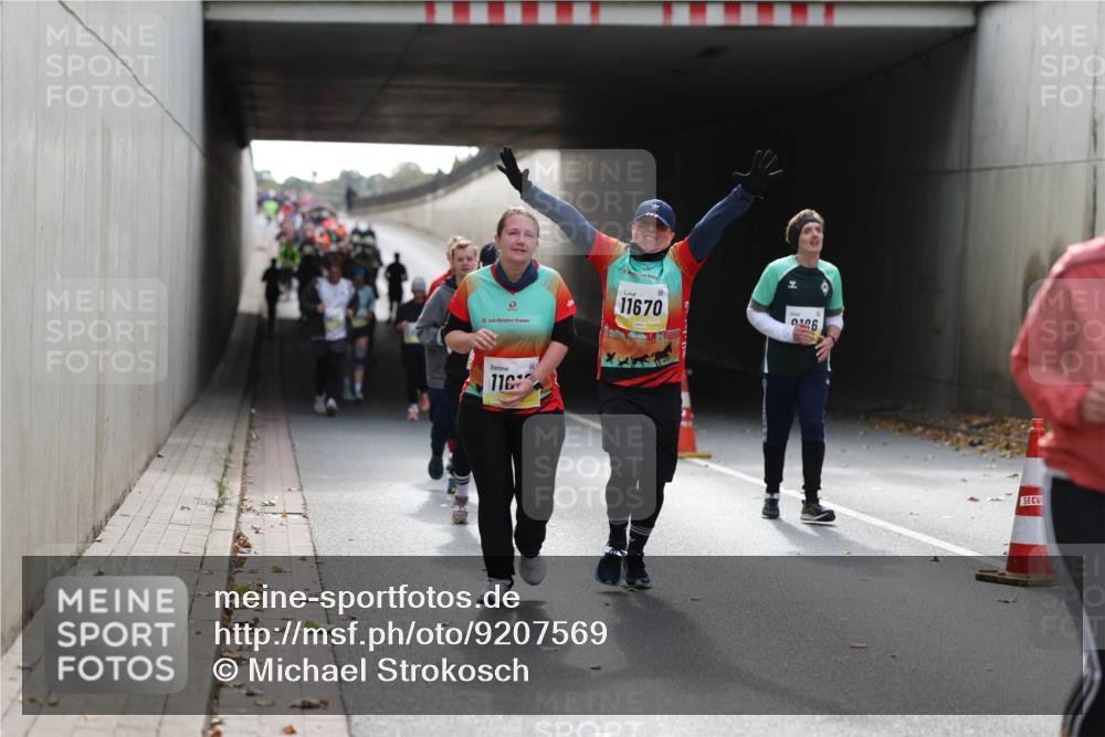 05.10.2025 - 20. swb-Marathon Bremen Michael Strokosch http://msf.ph/oto/9207569 05.10.2025 11:01:20 Laufen 0, 20, 11670, 0196, 116 meine-sportfotos.de