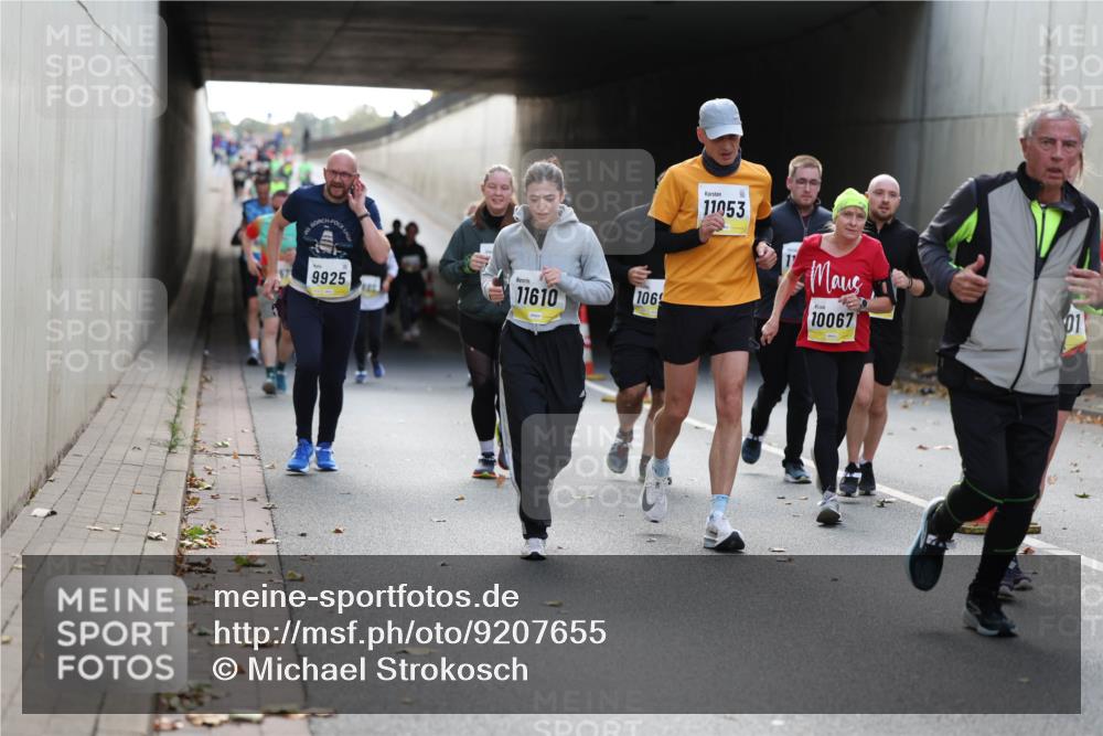 05.10.2025 - 20. swb-Marathon Bremen Michael Strokosch http://msf.ph/oto/9207655 05.10.2025 10:54:44 Laufen 9925, 11053, 11610, 106, 10067, 01 meine-sportfotos.de