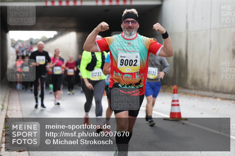 05.10.2025 - 20. swb-Marathon Bremen Michael Strokosch http://msf.ph/oto/9207670 05.10.2025 11:01:49 Laufen 7, 20, 9002, 11232, 0132 meine-sportfotos.de