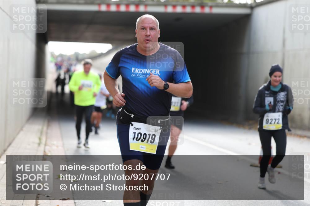 05.10.2025 - 20. swb-Marathon Bremen Michael Strokosch http://msf.ph/oto/9207707 05.10.2025 10:54:57 Laufen 10919, 9272 meine-sportfotos.de