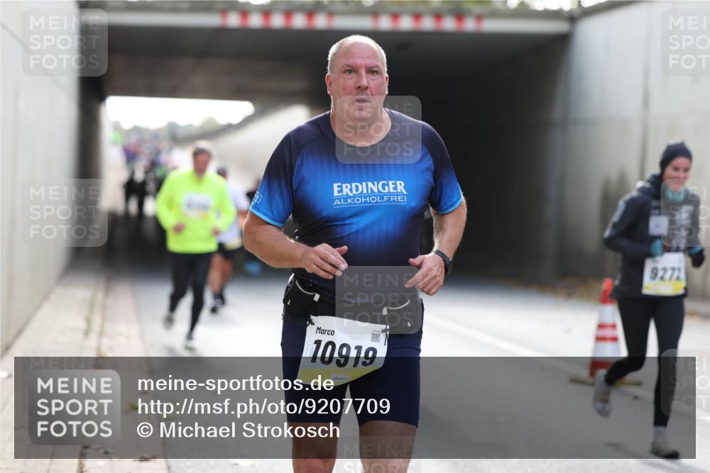 05.10.2025 - 20. swb-Marathon Bremen Michael Strokosch http://msf.ph/oto/9207709 05.10.2025 10:54:57 Laufen 10919, 9272 meine-sportfotos.de