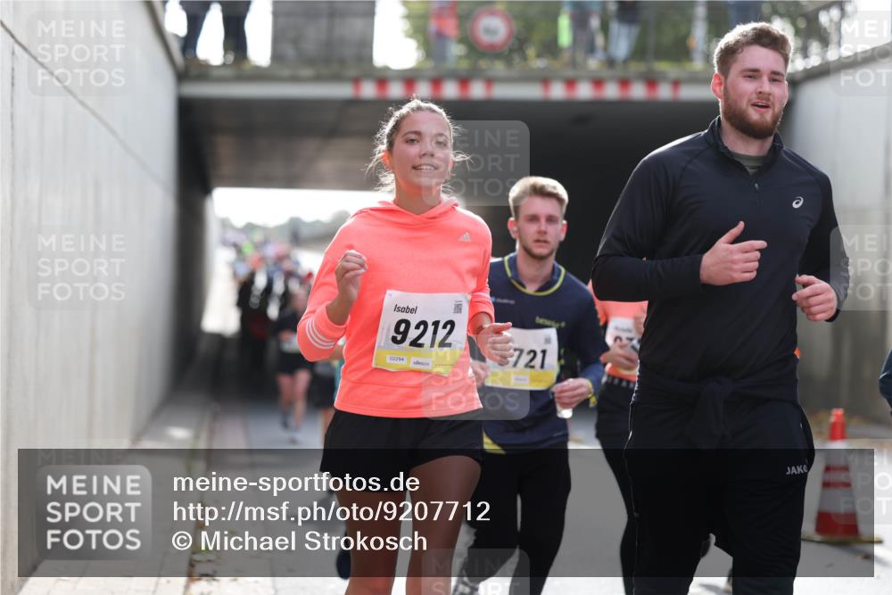 05.10.2025 - 20. swb-Marathon Bremen Michael Strokosch http://msf.ph/oto/9207712 05.10.2025 11:02:00 Laufen 9212, 02294, 721 meine-sportfotos.de