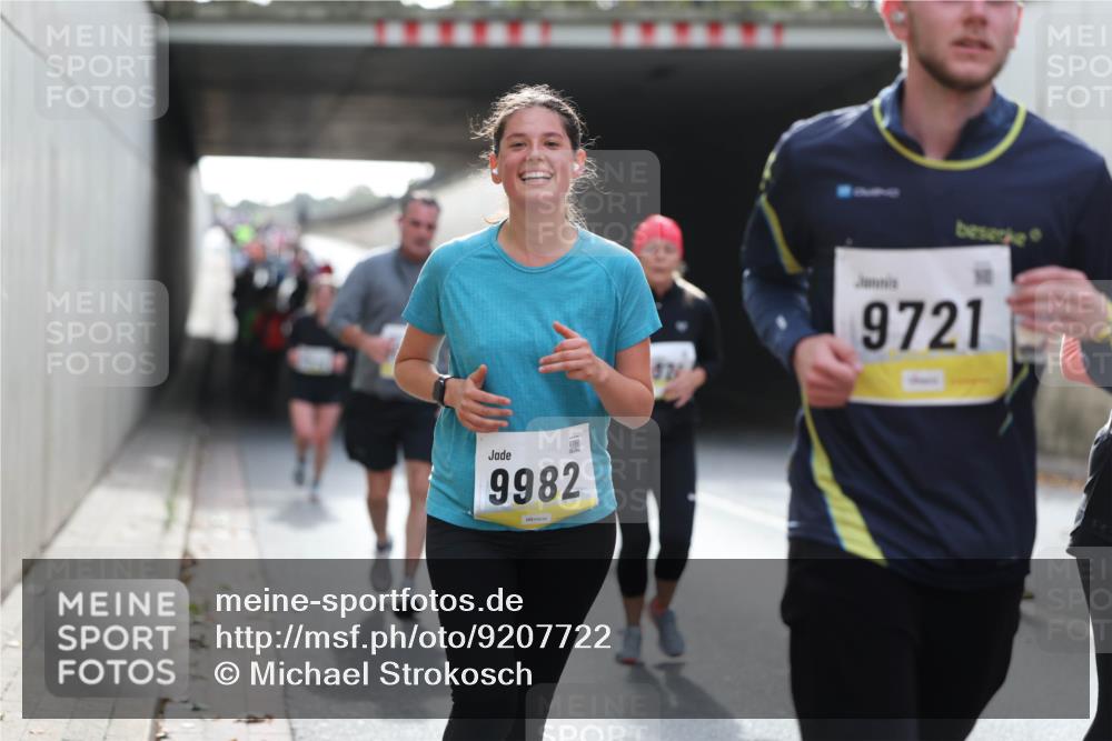 05.10.2025 - 20. swb-Marathon Bremen Michael Strokosch http://msf.ph/oto/9207722 05.10.2025 11:02:01 Laufen 9982, 021, 9721 meine-sportfotos.de