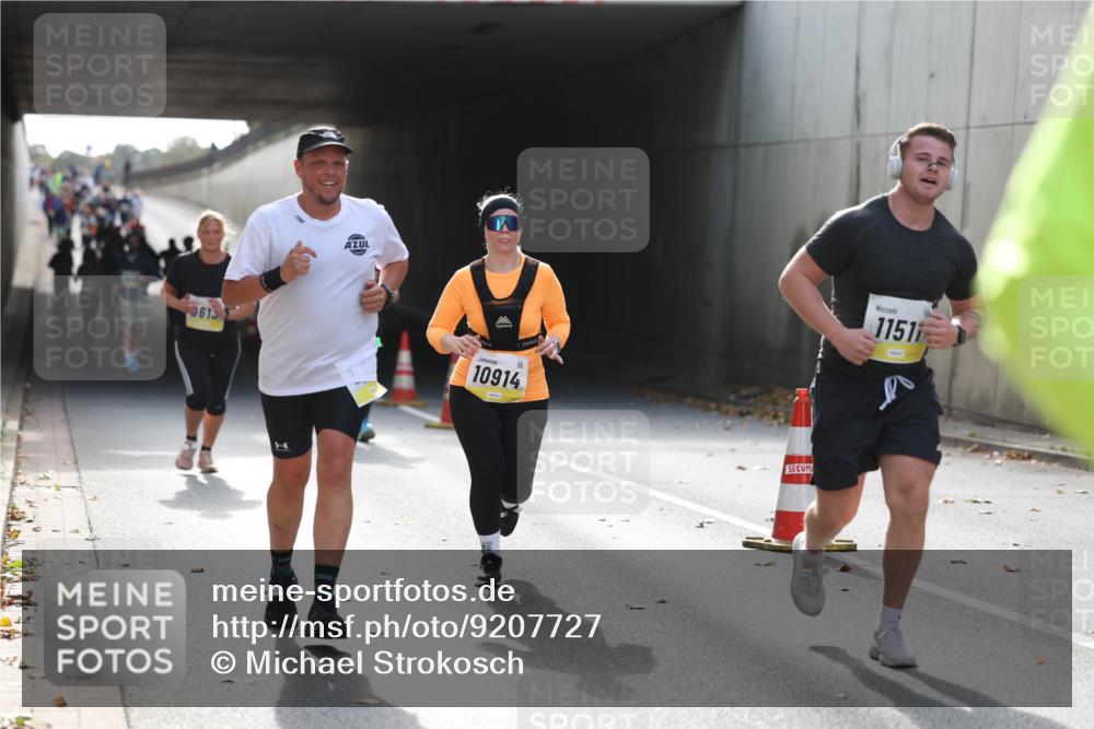 05.10.2025 - 20. swb-Marathon Bremen Michael Strokosch http://msf.ph/oto/9207727 05.10.2025 10:55:02 Laufen 0613, 10914, 1151 meine-sportfotos.de