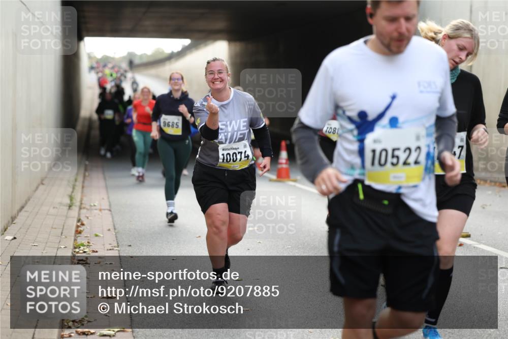 05.10.2025 - 20. swb-Marathon Bremen Michael Strokosch http://msf.ph/oto/9207885 05.10.2025 11:02:37 Laufen 9685, 10074, 1088, 10522, 7 meine-sportfotos.de