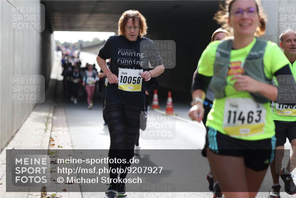 05.10.2025 - 20. swb-Marathon Bremen Michael Strokosch http://msf.ph/oto/9207927 05.10.2025 10:55:51 Laufen 10056, 11463, 01929 meine-sportfotos.de
