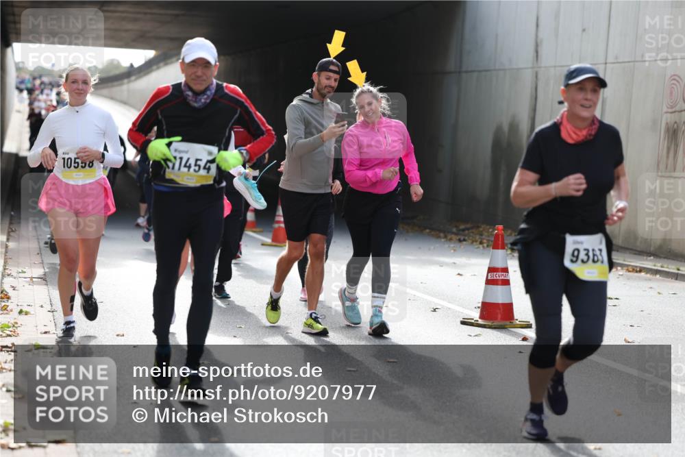 05.10.2025 - 20. swb-Marathon Bremen Michael Strokosch http://msf.ph/oto/9207977 05.10.2025 10:56:04 Laufen 10558, 1454, 936 meine-sportfotos.de