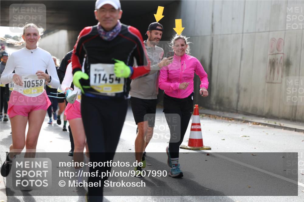 05.10.2025 - 20. swb-Marathon Bremen Michael Strokosch http://msf.ph/oto/9207990 05.10.2025 10:56:05 Laufen 95, 10558, 11454, 00 meine-sportfotos.de