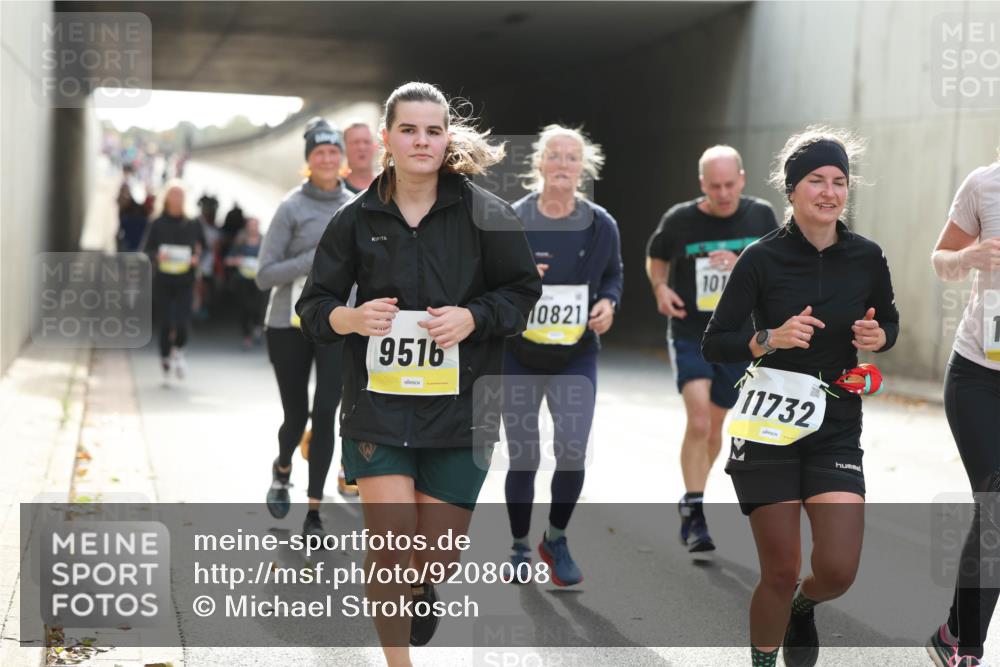 05.10.2025 - 20. swb-Marathon Bremen Michael Strokosch http://msf.ph/oto/9208008 05.10.2025 10:56:09 Laufen 9516, 10821, 101, 11732 meine-sportfotos.de