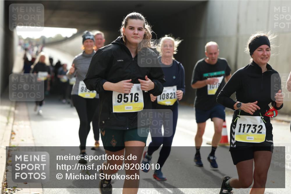 05.10.2025 - 20. swb-Marathon Bremen Michael Strokosch http://msf.ph/oto/9208010 05.10.2025 10:56:09 Laufen 98, 9516, 10821, 1019, 11732 meine-sportfotos.de